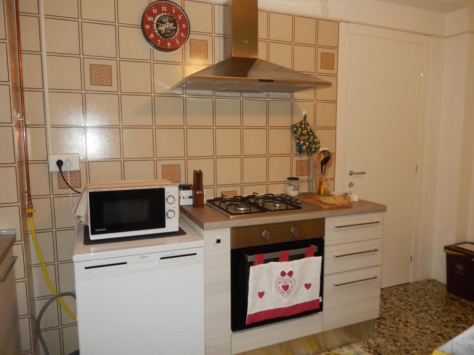 Appartamento Heidi In Centro Storico Lazise Exterior foto